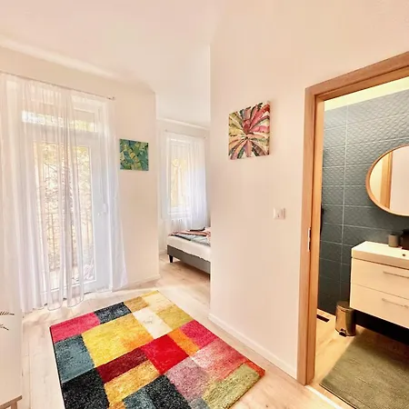 Dob House I 2bdrm I 2bthrm