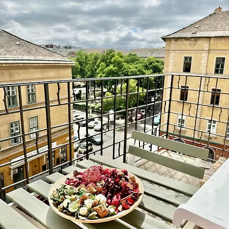 Apartment Brand New Dobhouse#2bdr#2bthr Budapest