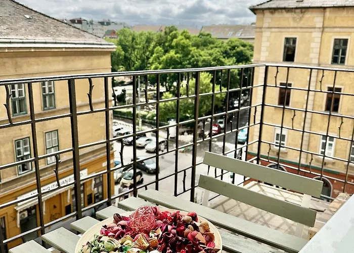 アパート Dob House I 2bdrm I 2bthrm ブダペスト