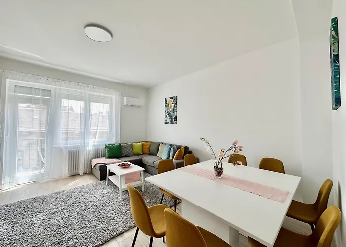 Dob House I 2bdrm I 2bthrm